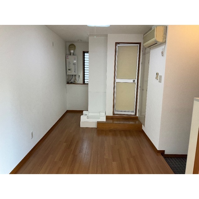 フラット谷中303号室 リビング