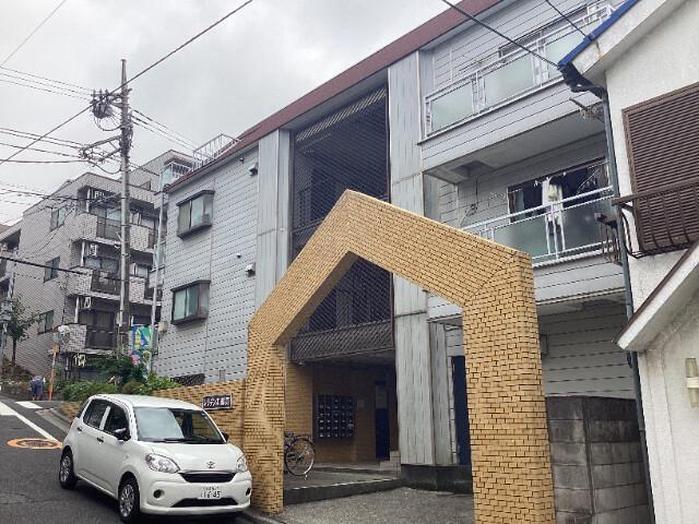 レジデンス綿貫 エントランス