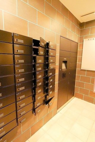 PREMIUM CUBE 池袋要町10階 外観