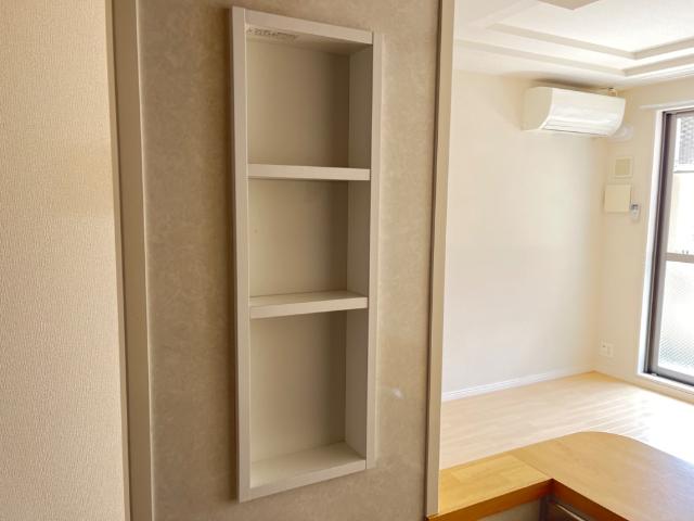 ヴィレッジコート305号室 調味料棚