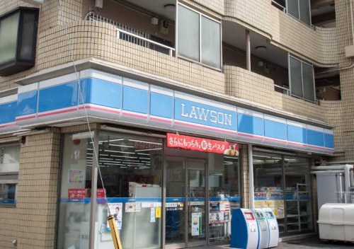 世田谷区三軒茶屋戸建 【コンビニエンスストア】ローソン 上馬二丁目店まで195ｍ