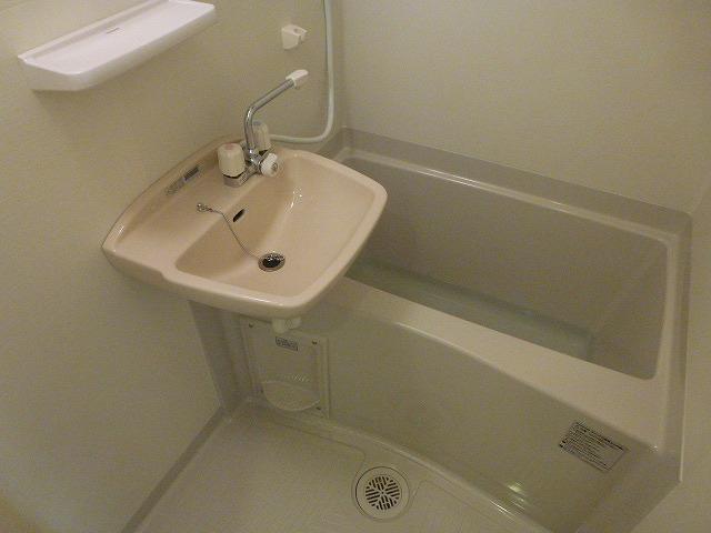 グランエッグス新大塚W1階 バス