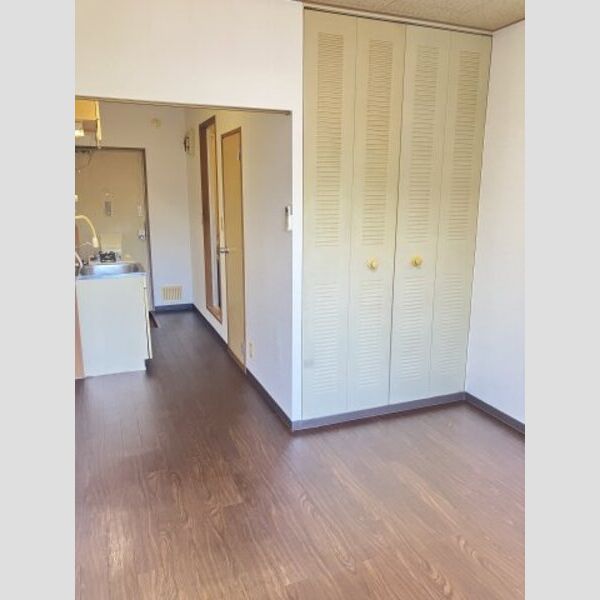 ボワリシュ戸吹203号室 洋室