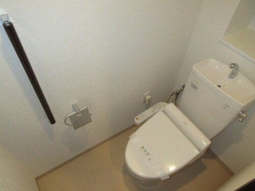 ライオンズ茅ヶ崎ザ・アイランズⅠ街区 トイレ　※2021年11月の写真