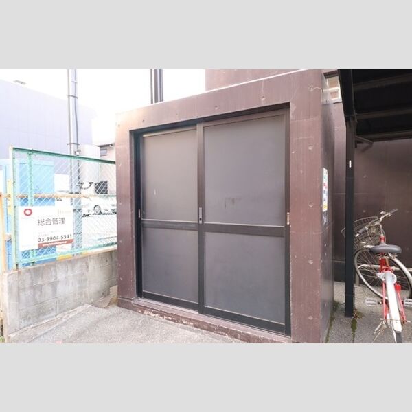 RoCa02号室 敷地内ゴミ庫