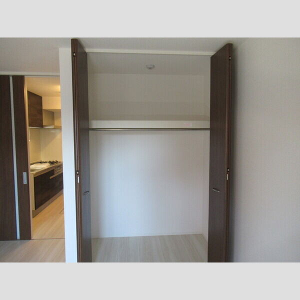 KT 5th クローゼット