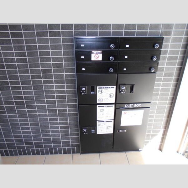 カーサ・フロール 集合ポスト宅配ボックス