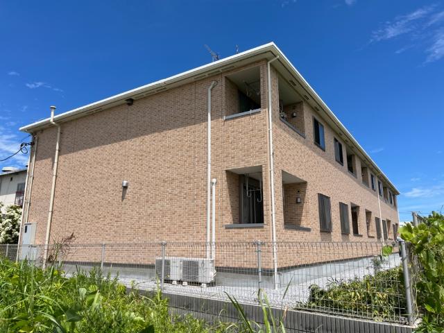 プレジール 外観写真（昼）