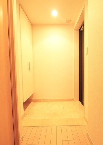 シティハウス代々木 玄関