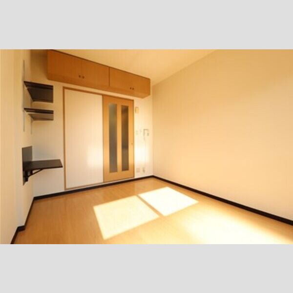 パティオ坂巻216号室 洋室6.7帖