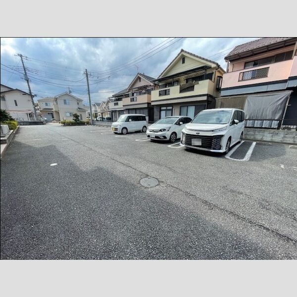 サニーヒル霞　B 駐車場