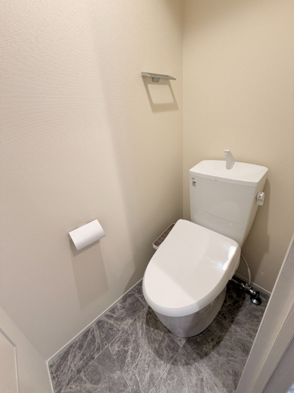 LITERA GROVE3階 トイレ