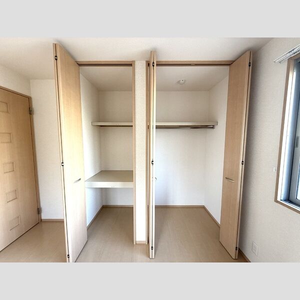 プリモ西白井　D棟101号室 収納