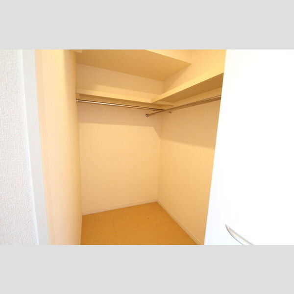 シトロンフレアⅡ 収納力抜群のウォークインクロゼット♪