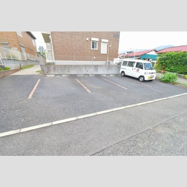 パルⅡ 駐車場