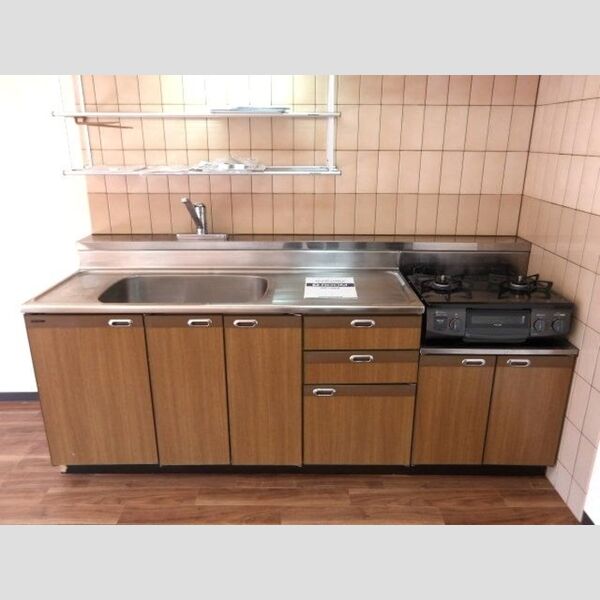 エスポワール八千代510号室 2口ガスコンロ付システムキッチン