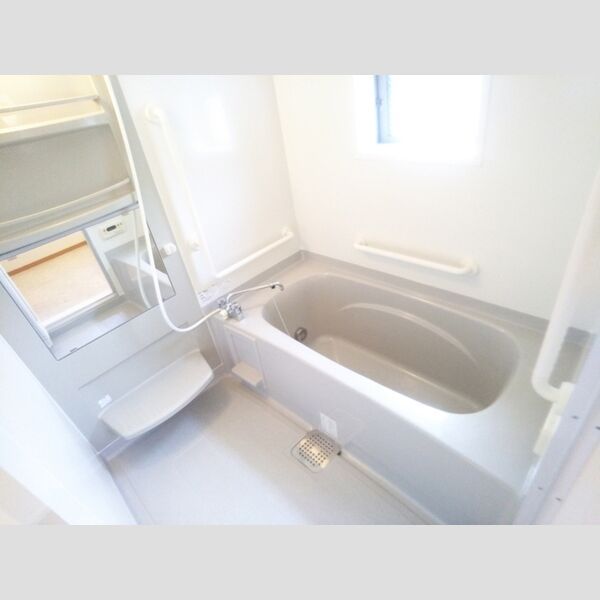 ツイン オークス コート 　South・CenterS106号室 一坪風呂