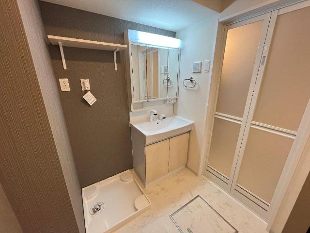 アドニス105号室 洗髪洗面化粧台