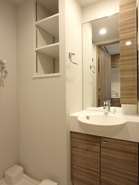 グランド・ガーラ立川 忙しい朝には欠かせない洗面所です