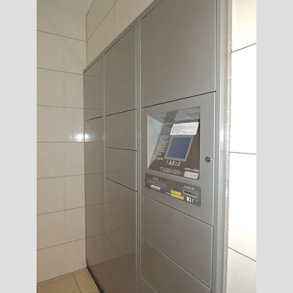 カスタリア池袋 宅配ボックス