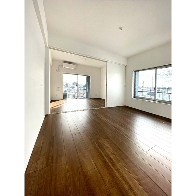 harport suginami sud LDKと洋室を繋げて約15帖になります