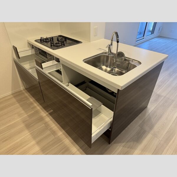 セレスティア細田A305号室 キッチン収納