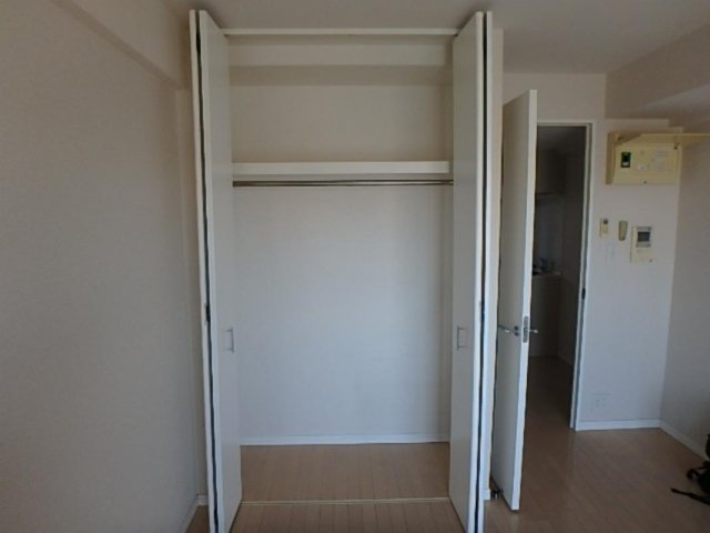 ＣＡＬＭ．ＫＯＩＷＡ　ＷＥＳＴ クローゼット