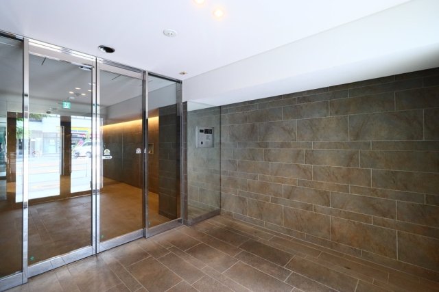 プレミアムキューブＧ上野 エントランス