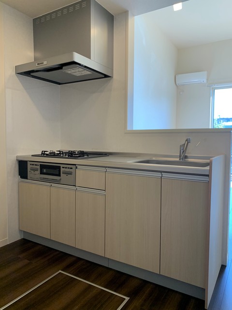 Ｋｒａｓｓｙ湘南羽鳥0105号室 きれいなキッチンです