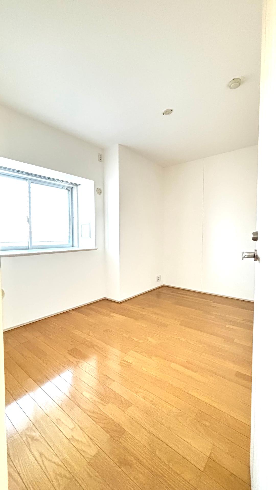 ルリエ大船308号室 広い収納付きの個室