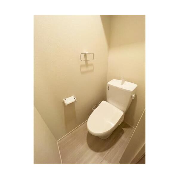 春待坂terrace201号室 トイレ