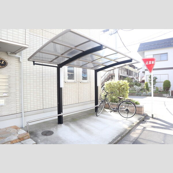 アプローズ・アイ 駐輪場