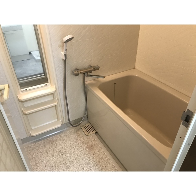 モンメール大磯106号室 お風呂