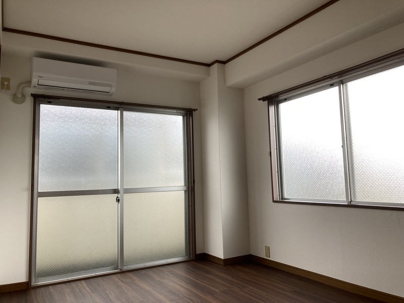 クレール町谷 内観