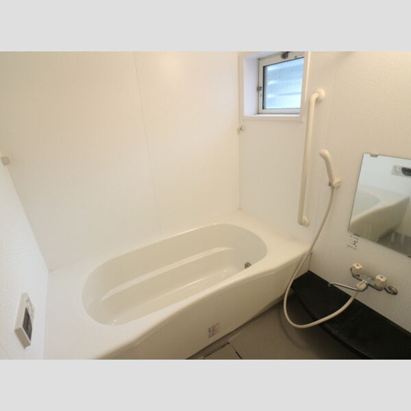 ボナール　A 小窓付きの一坪風呂