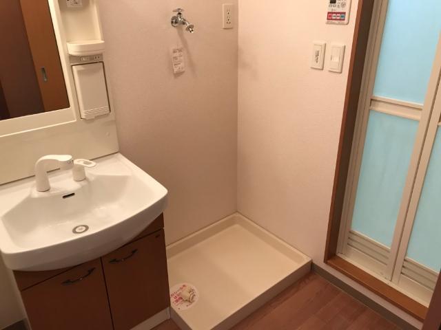 コンフォースさくら302号室 洗濯機置場