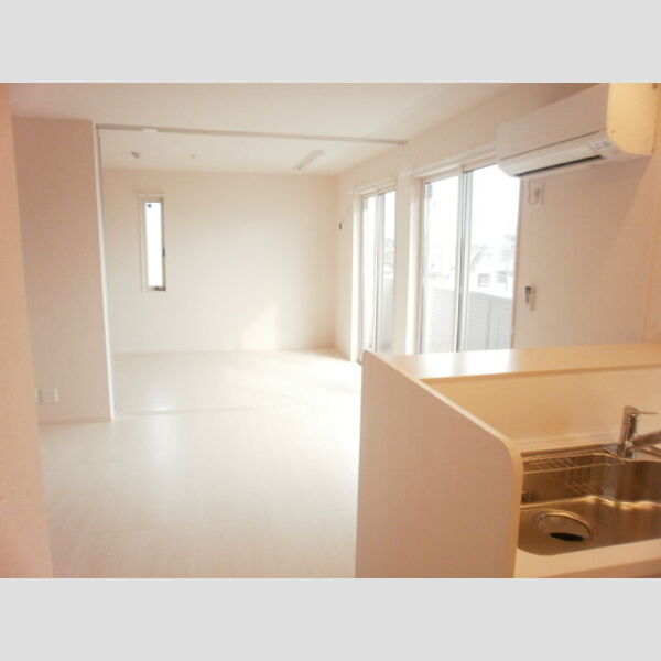 プルミエール大宮七里 　A リビング