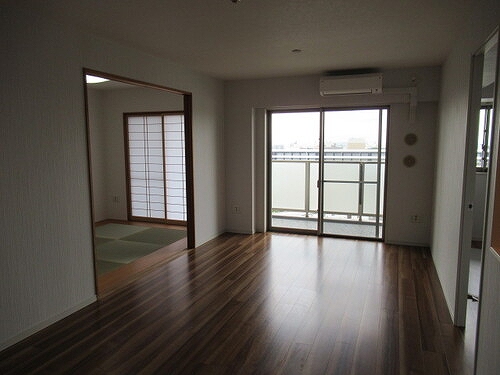 ライオンズ稲毛マスターマークス リビングダイニング