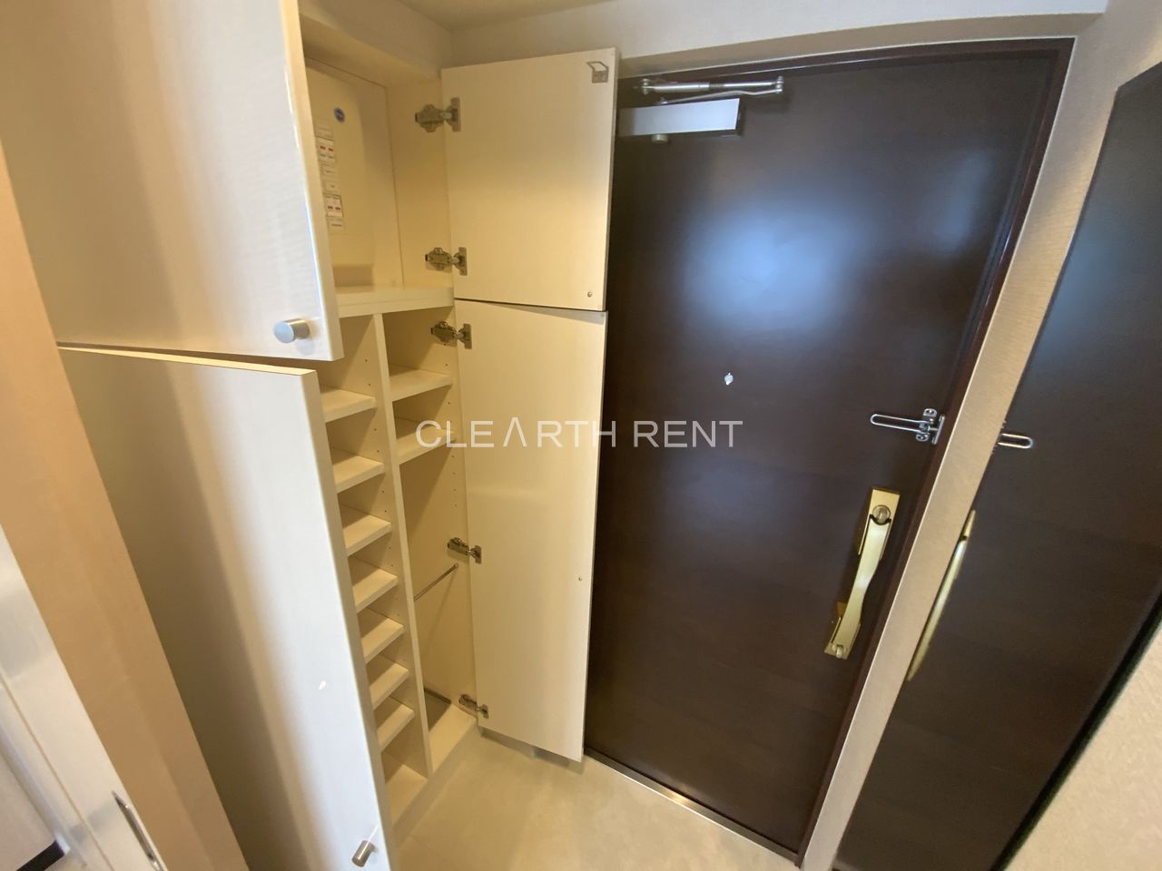 コンシェリアＲ 横濱桜木町9階 ★シューズボックでスッキリ玄関★