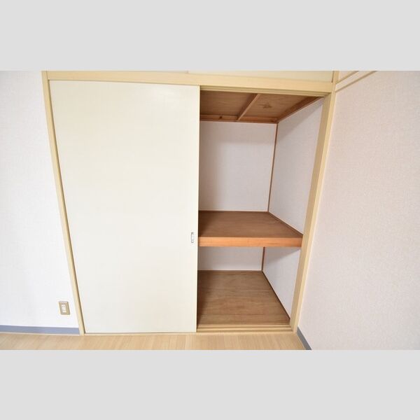 サニーコートハタⅡ 収納