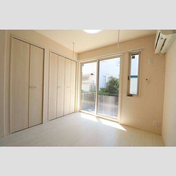 グランドソレイユ103号室 洋室