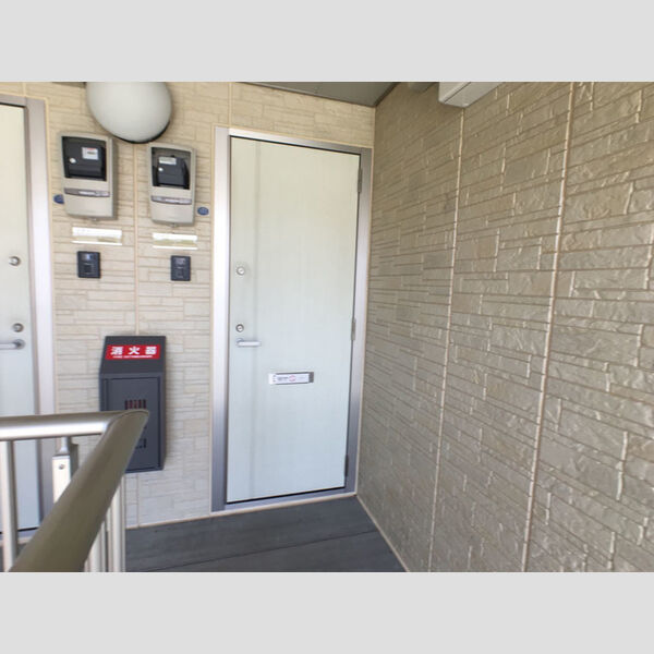 プルミエ 玄関前