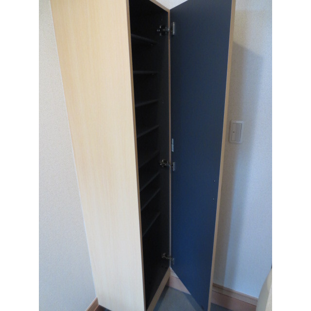 サニーハイツ方南町 収納