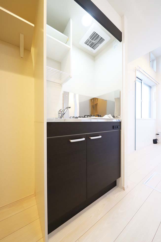 ハーモニーテラス中村南1階 内観