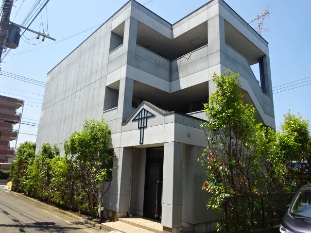 グランモンターニャ 外観写真（昼）