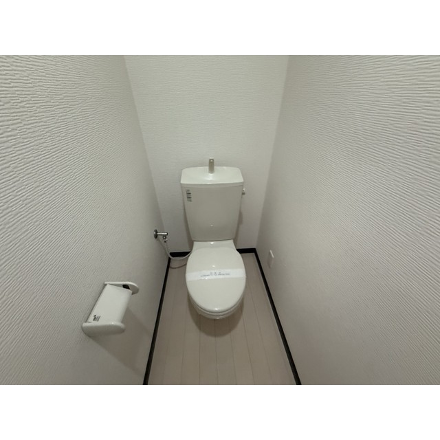 セゾン・ドゥ・ブランシェ千葉中央401号室 内観