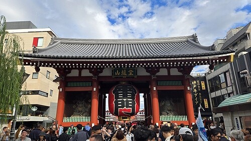 ライオンズマンション駒形 浅草のシンボル　浅草寺「雷門」