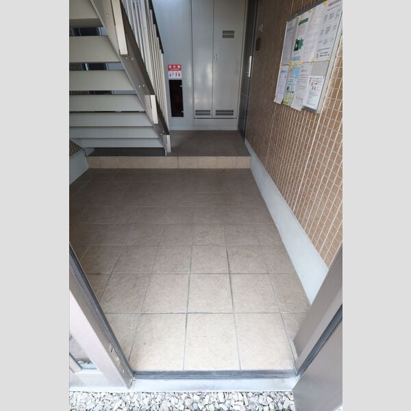 ルミエール202号室 ロビー