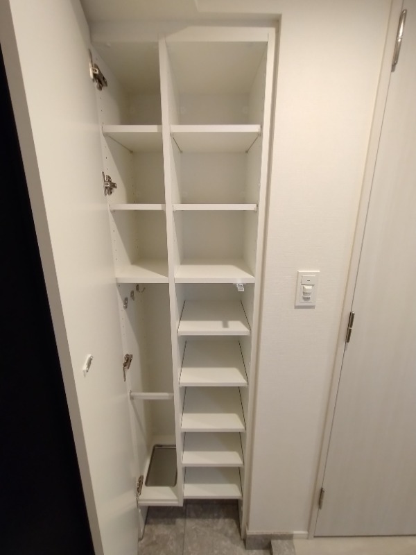 クレイシアIDZ千代田岩本町 収納