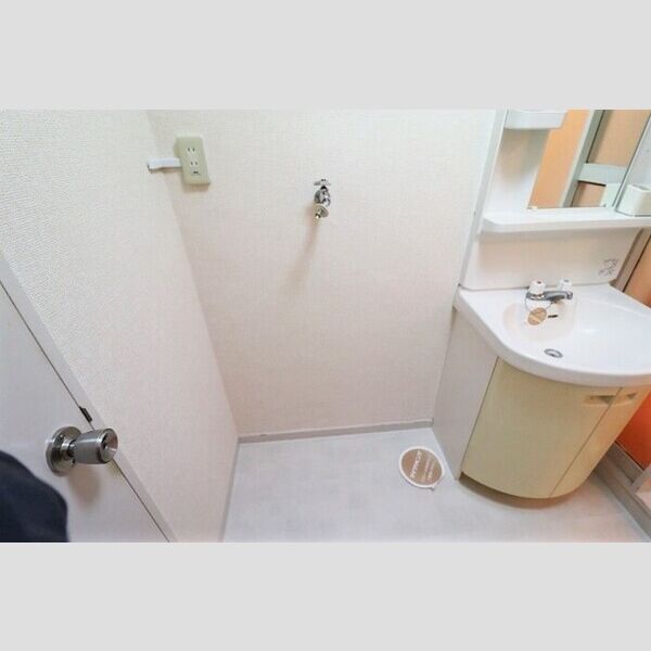 松丸第二コーポラス201号室 室内洗濯機置き場